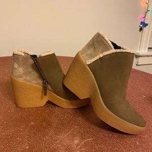 Clark’s Wedges Suede and Nuebock